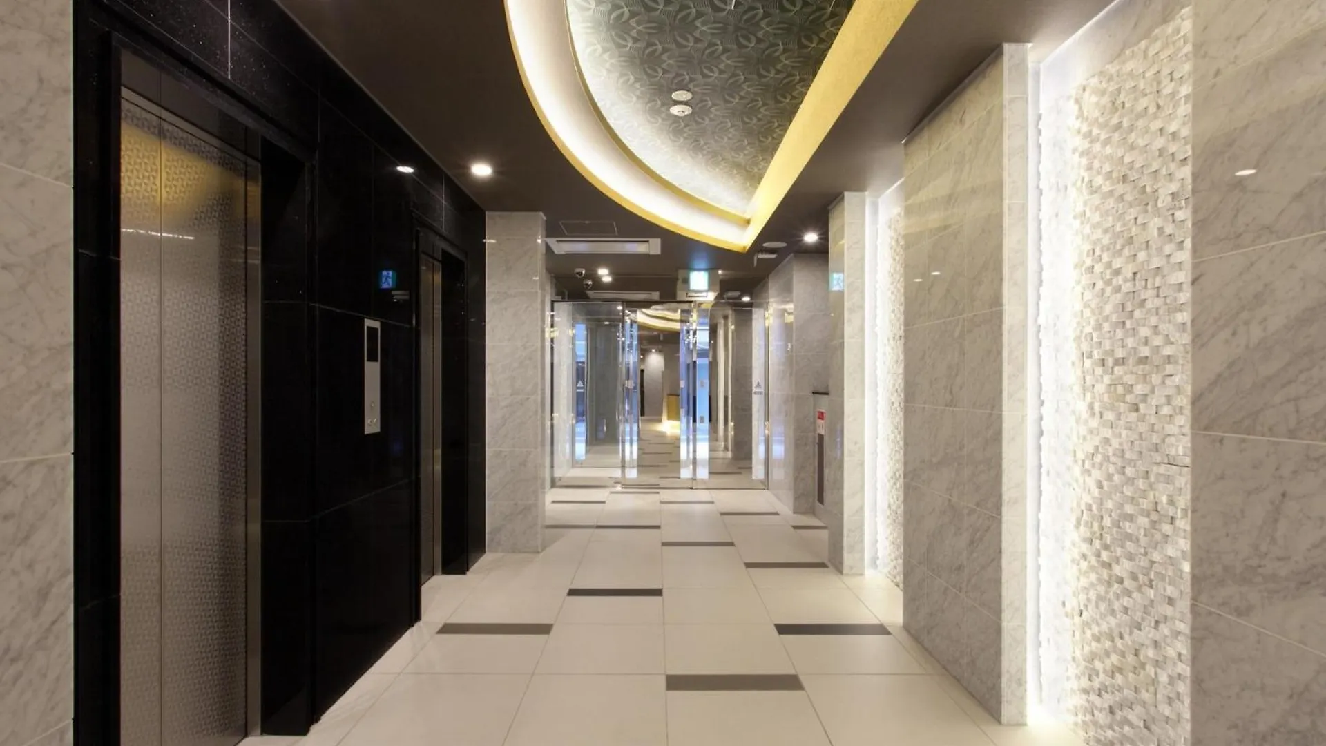 Nihonbashi Luxe Hotel - Vacation Stay 77602V Osaka